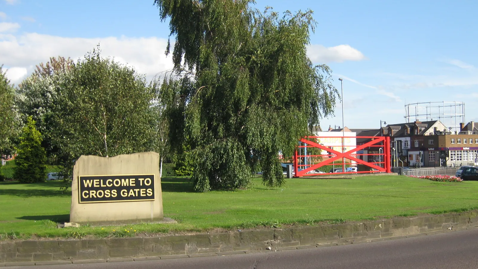 Workwear printing in Cross Gates, North Yorkshire Cross Gates, near Harrogate in North Yorkshire — the area Net-workwear supplies with branded workwear and embroidered uniforms