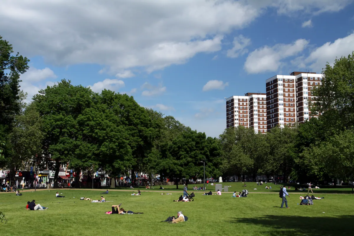 Workwear printing in Shepherd's Bush, Greater London Shepherd's Bush, near London in Greater London — the area Net-workwear supplies with branded workwear and embroidered uniforms