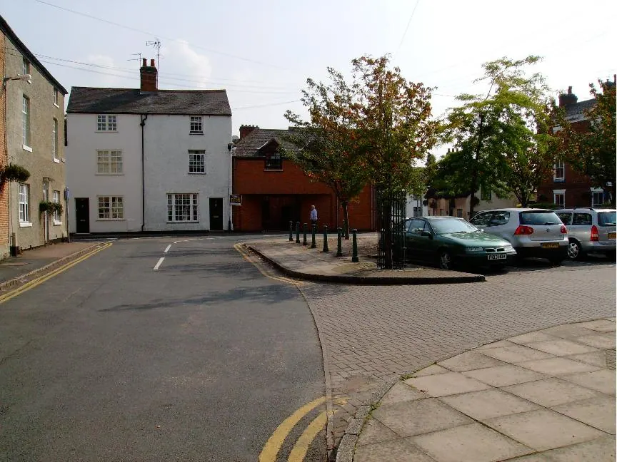 Workwear printing in Syston, Leicestershire Syston, near Leicester in Leicestershire — the area Net-workwear supplies with branded workwear and embroidered uniforms