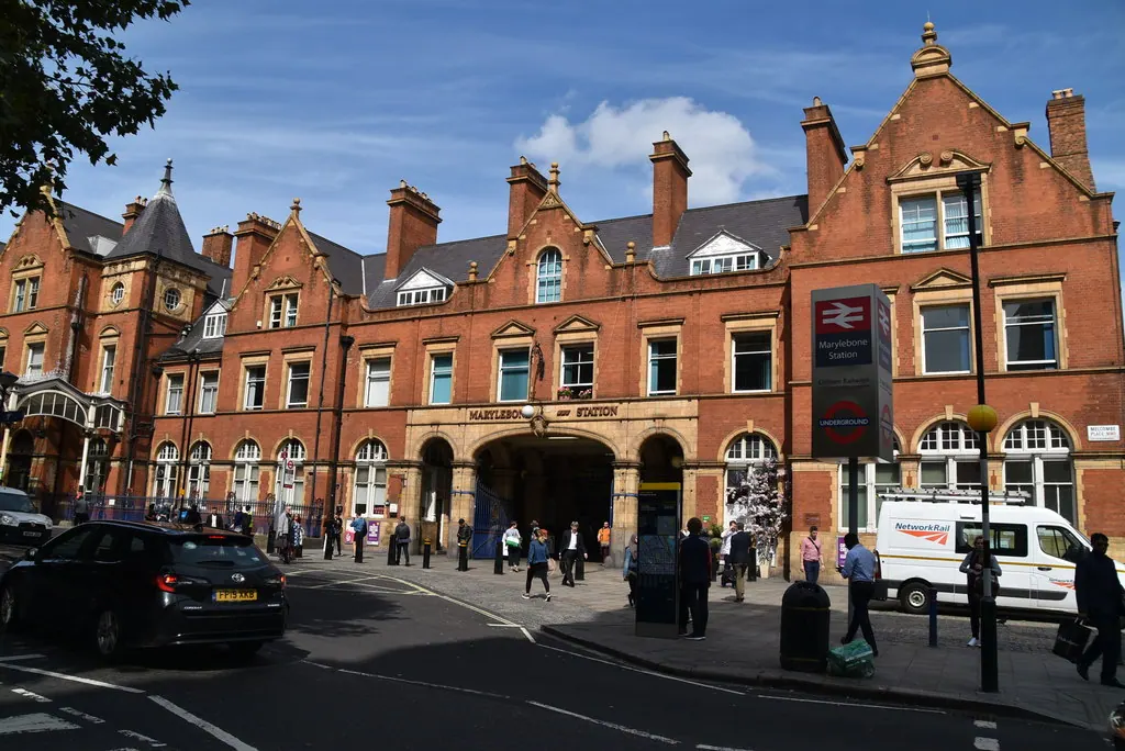 Workwear printing in Marylebone, Greater London Marylebone, near London in Greater London — the area Net-workwear supplies with branded workwear and embroidered uniforms