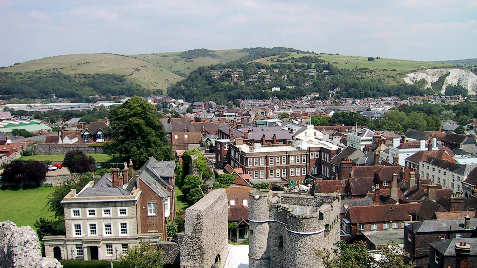 Workwear printing in Lewes, East Sussex Lewes, near Brighton in East Sussex — the area Net-workwear supplies with branded workwear and embroidered uniforms