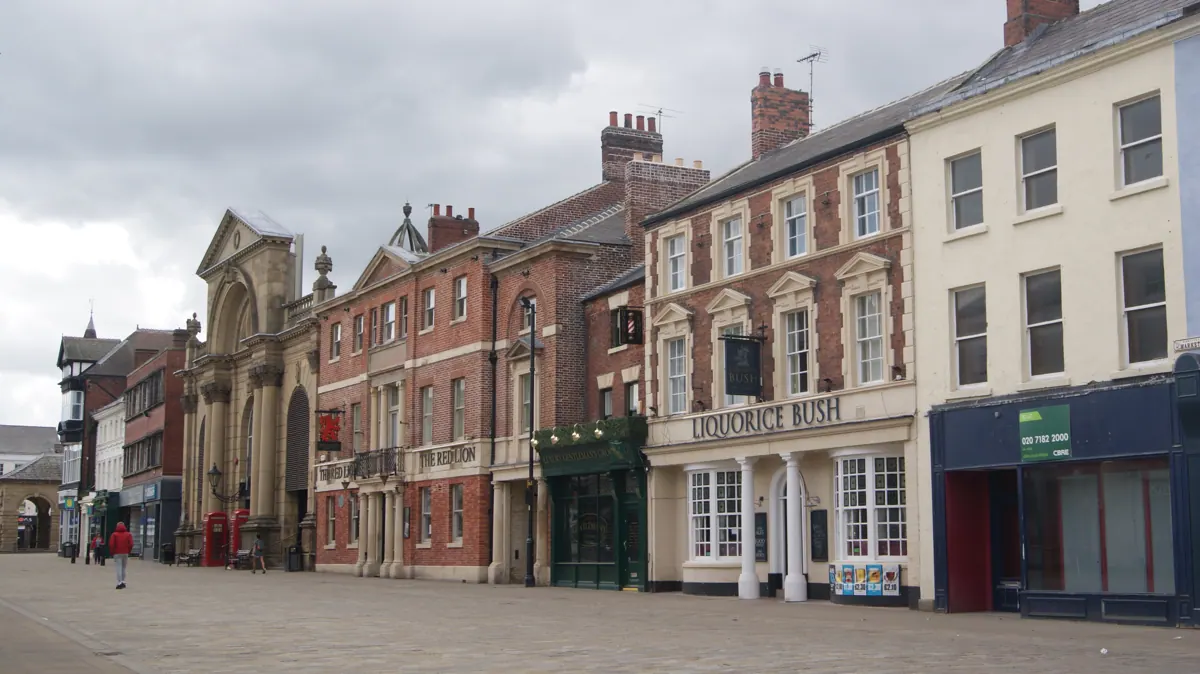 Workwear printing in Pontefract, West Yorkshire Pontefract, near Wakefield in West Yorkshire — the area Net-workwear supplies with branded workwear and embroidered uniforms