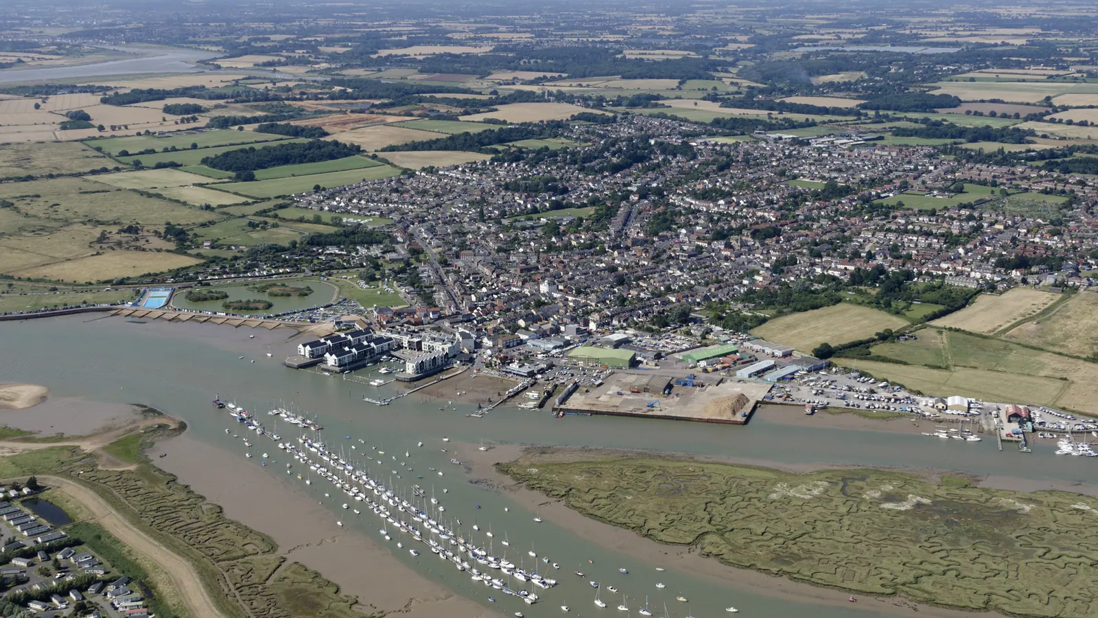 Workwear printing in Brightlingsea, Essex Brightlingsea, near Essex in Essex — the area Net-workwear supplies with branded workwear and embroidered uniforms