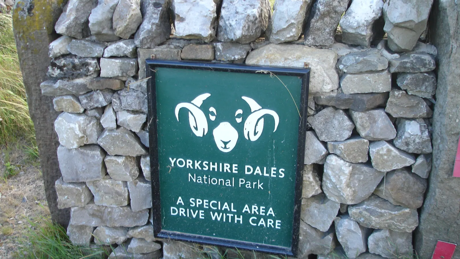 Workwear printing in New Park, North Yorkshire New Park, near Harrogate in North Yorkshire — the area Net-workwear supplies with branded workwear and embroidered uniforms
