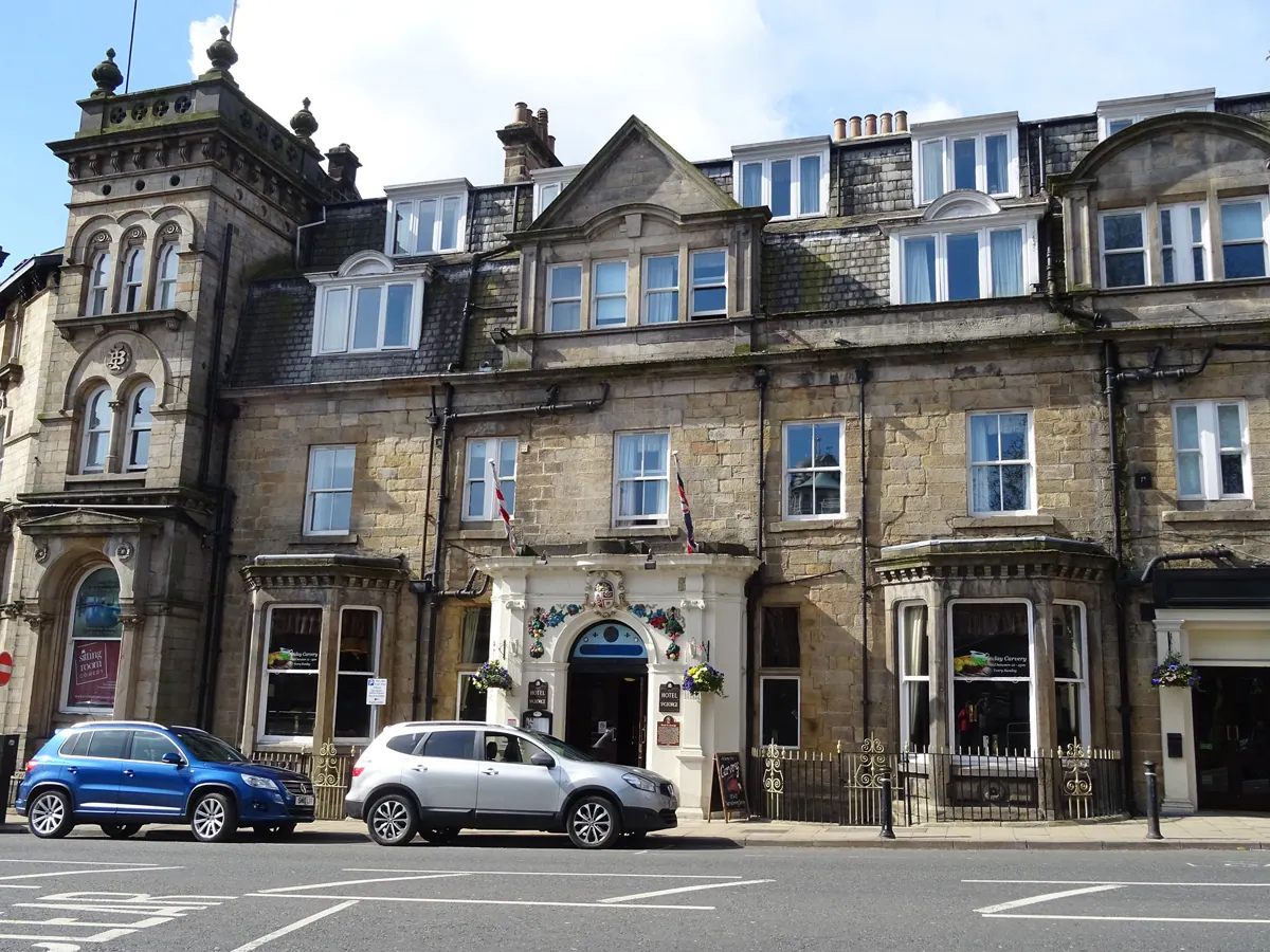 Workwear printing in St George's, North Yorkshire St George's, near Harrogate in North Yorkshire — the area Net-workwear supplies with branded workwear and embroidered uniforms