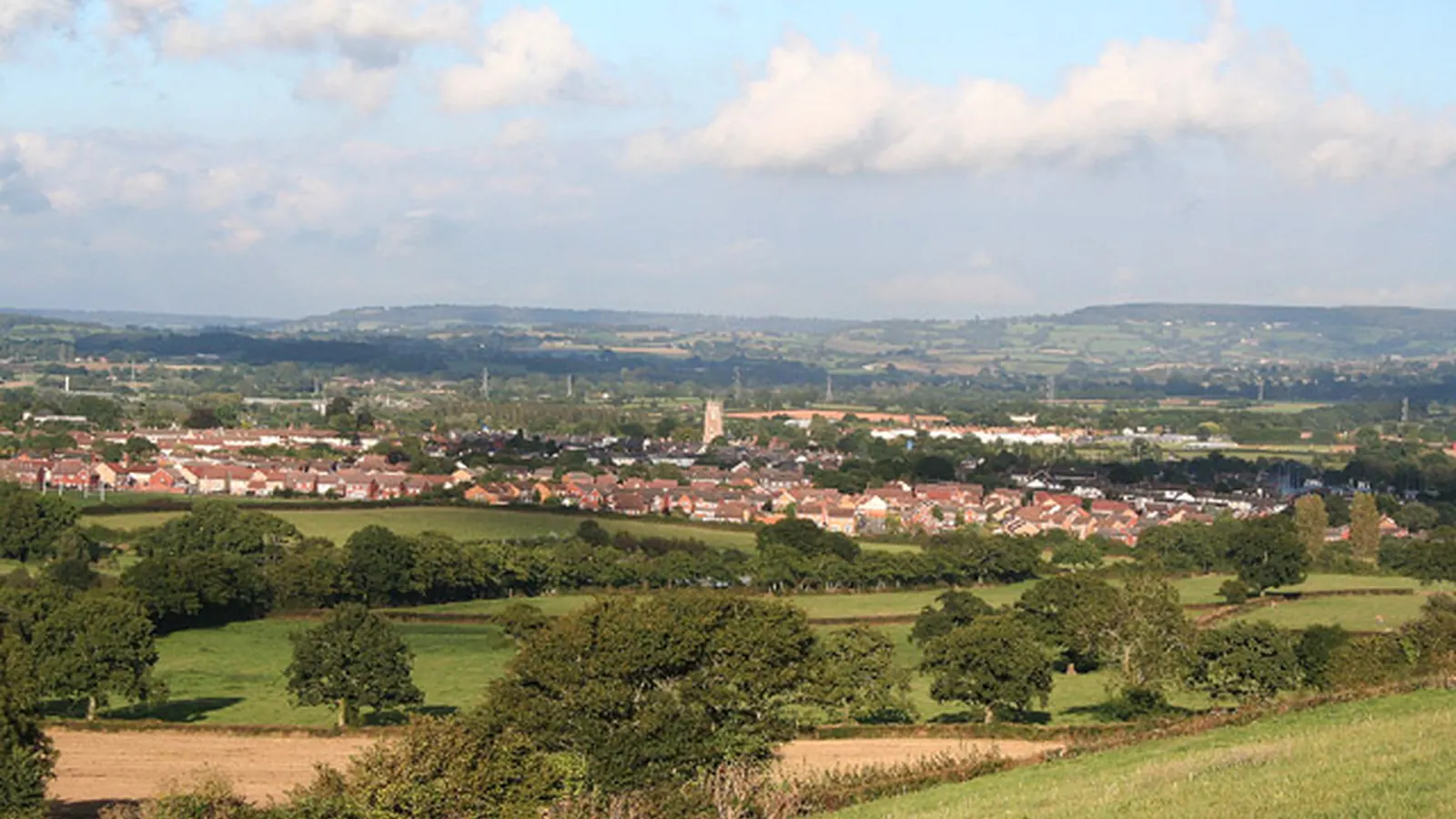 Workwear printing in Cullompton, Devon Cullompton, near Exeter in Devon — the area Net-workwear supplies with branded workwear and embroidered uniforms