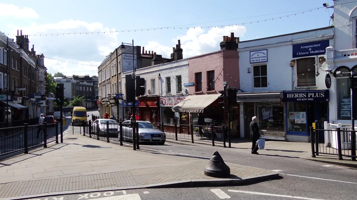 Workwear printing in Blackheath, Greater London Blackheath, near London in Greater London — the area Net-workwear supplies with branded workwear and embroidered uniforms