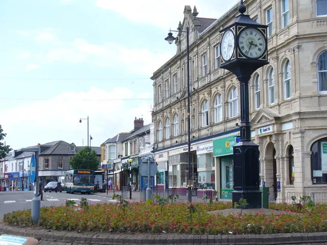 Workwear printing in Penarth, South Wales Penarth, near Cardiff in South Wales — the area Net-workwear supplies with branded workwear and embroidered uniforms